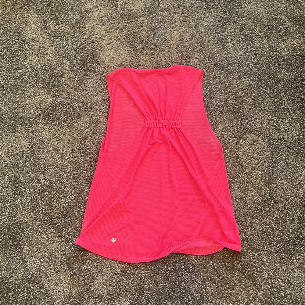 RARE Lululemon Top - Picture 2 of 4
